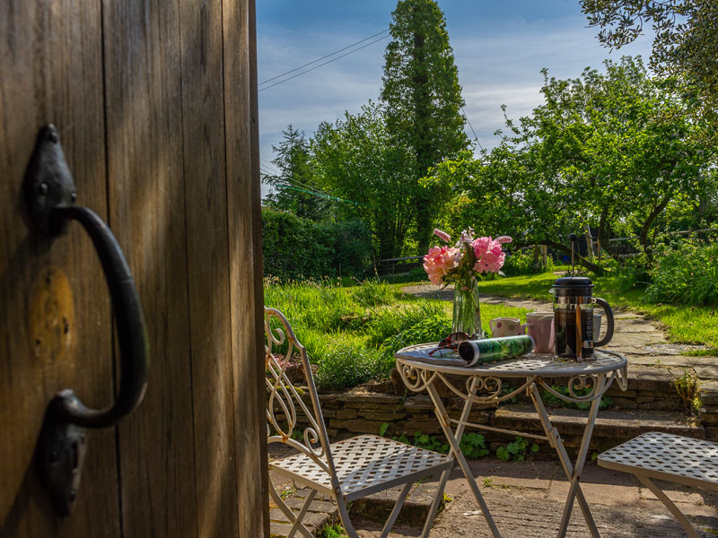 The Apple Garden Welsh Country Cottage With Treehouse Garden