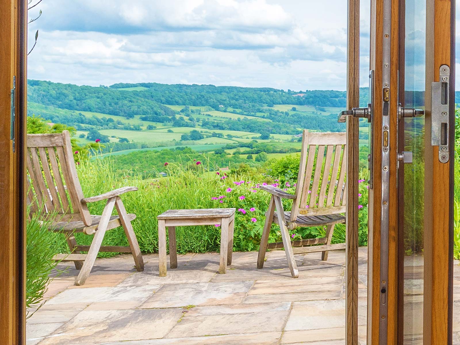 Ashmead Open Plan Barn Conversion With A Big View Sleeping 2 2